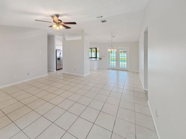 2305 SW Fern Circle, Port St. Lucie, Port St Lucie, FL 34953