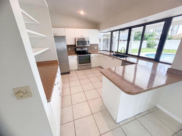 2305 SW Fern Circle, Port St. Lucie, Port St Lucie, FL 34953