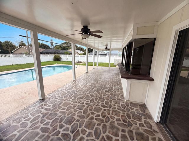 2305 SW Fern Circle, Port St. Lucie, Port St Lucie, FL 34953