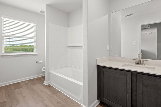 9640 Stranton Drive, Fort Worth, TX 76140