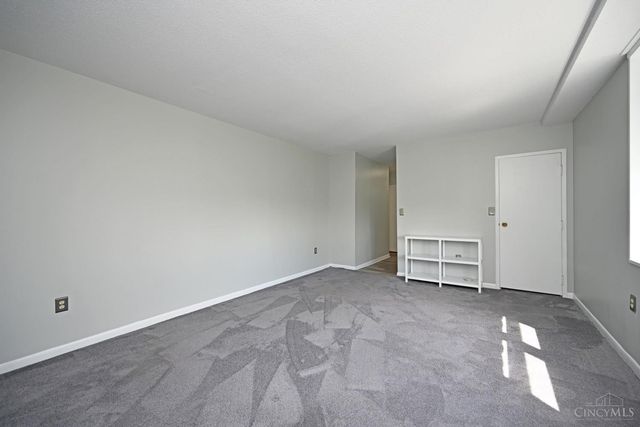 2444 Madison Road, Cincinnati, OH 45208