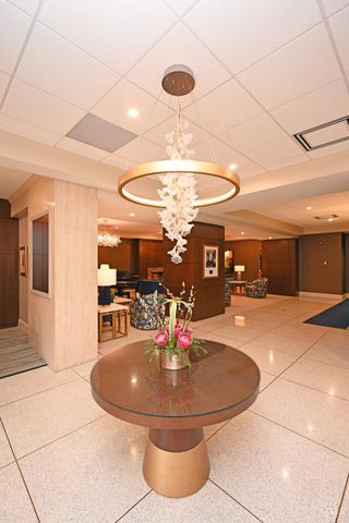 2444 Madison Road, Cincinnati, OH 45208