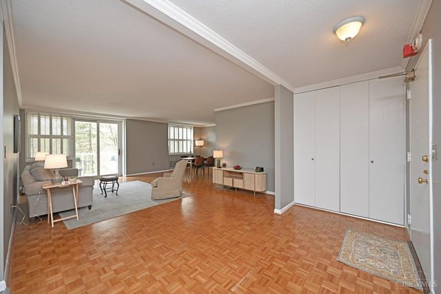2444 Madison Road, Cincinnati, OH 45208