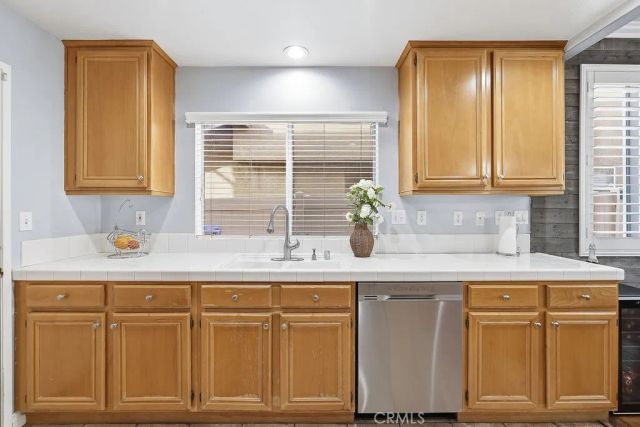 27247 Marisa Drive, Canyon Country, CA 91387