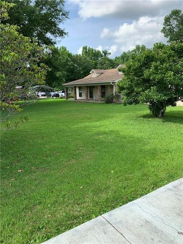 7480 Theodore Dawes Road, Mobile, AL 36582