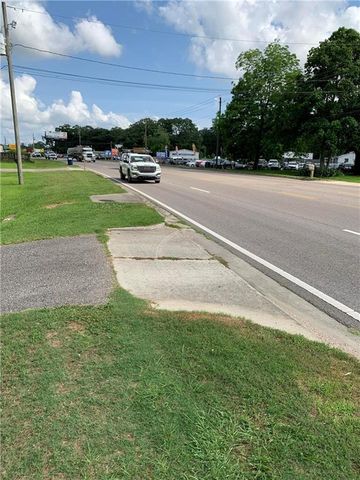 7480 Theodore Dawes Road, Mobile, AL 36582