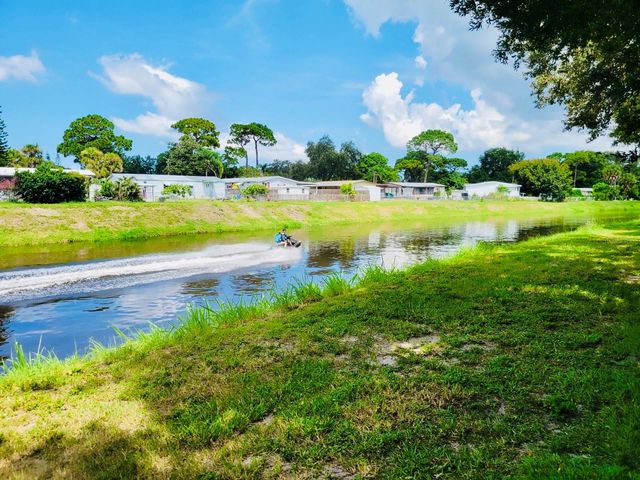 5050 74TH STREET N 1, St Petersburg, FL 33709