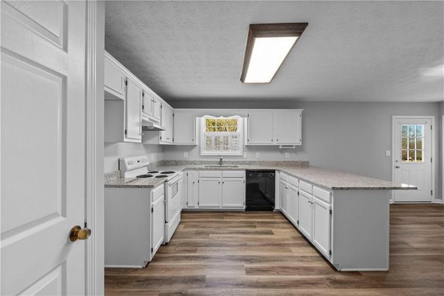 140 Moseley Drive, Stockbridge, GA 30281
