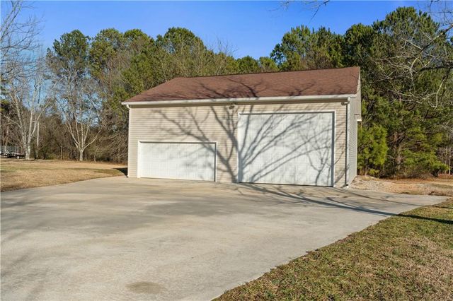 140 Moseley Drive, Stockbridge, GA 30281