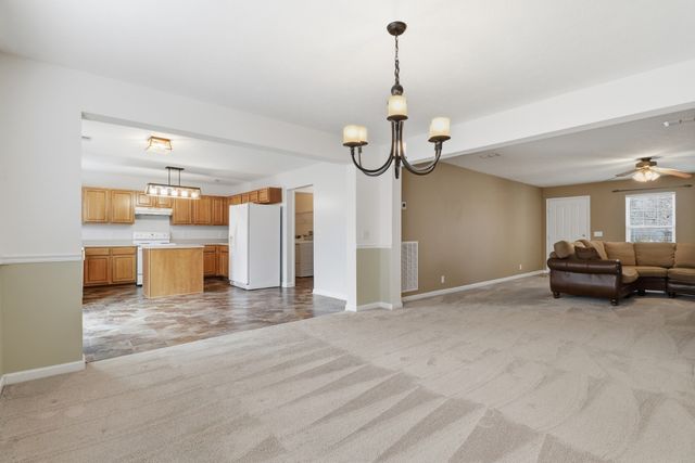 3605 Coles Branch Dr, Antioch, TN 37013