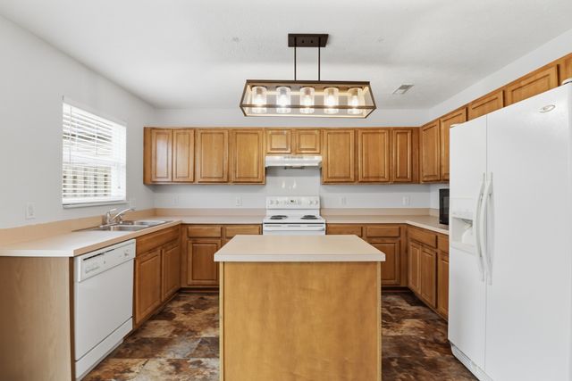 3605 Coles Branch Dr, Antioch, TN 37013