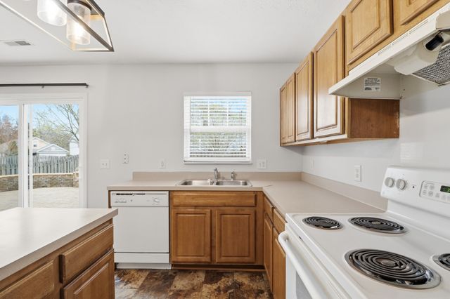 3605 Coles Branch Dr, Antioch, TN 37013