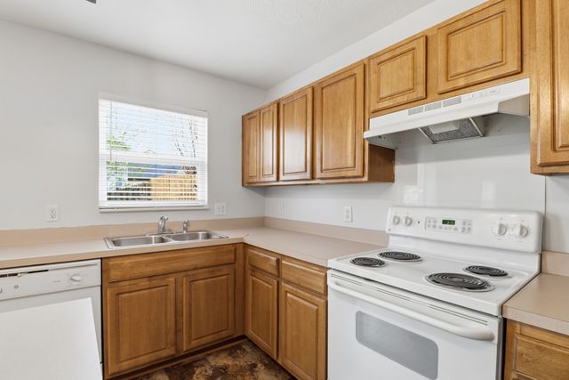 3605 Coles Branch Dr, Antioch, TN 37013