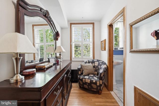 610 PINE ST, Philadelphia, PA 19106