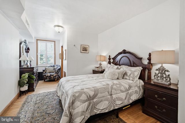 610 PINE ST, Philadelphia, PA 19106