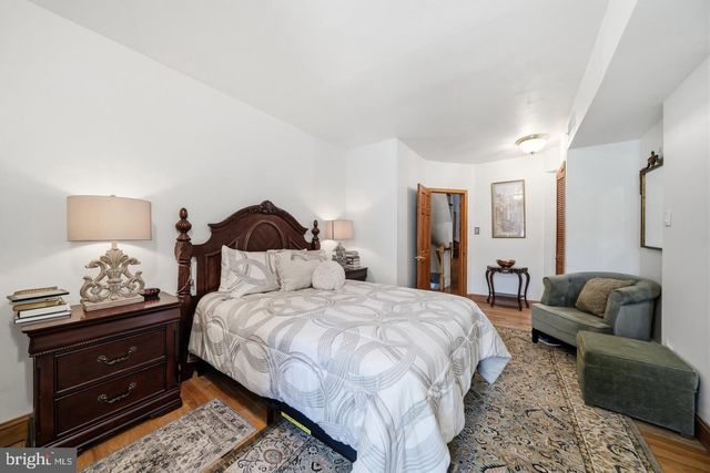 610 PINE ST, Philadelphia, PA 19106