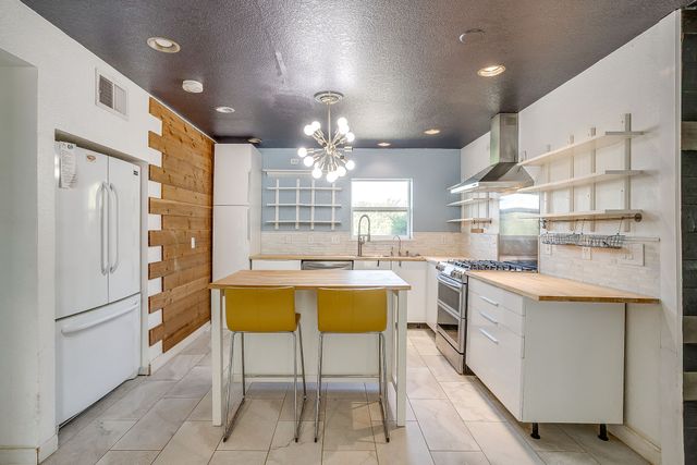 3904 Eldridge Street, Fort Worth, TX 76107