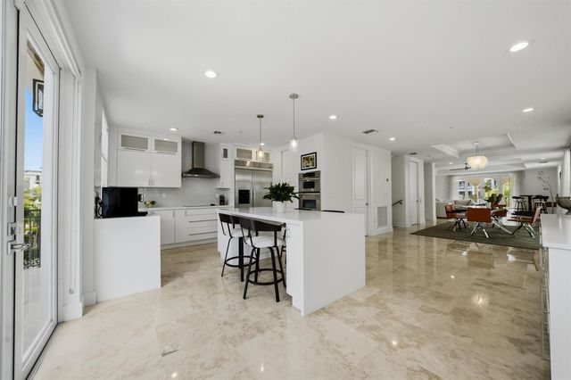 69 Isle Of Venice Drive, Fort Lauderdale, FL 33301