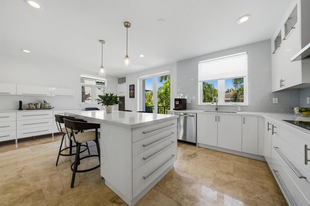 69 Isle Of Venice Drive, Fort Lauderdale, FL 33301