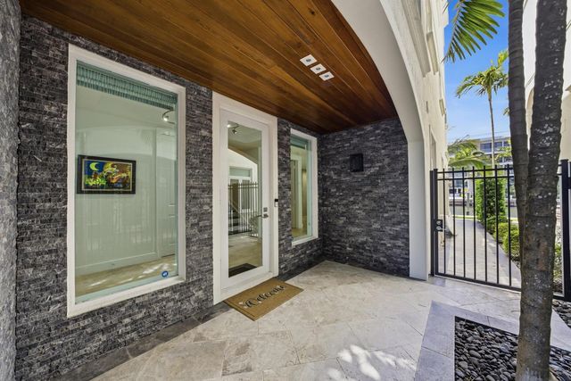 69 Isle Of Venice Drive, Fort Lauderdale, FL 33301