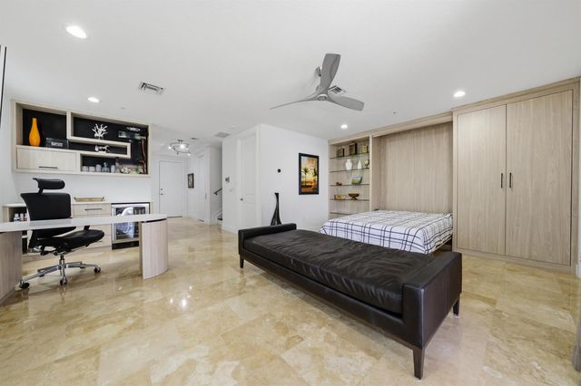 69 Isle Of Venice Drive, Fort Lauderdale, FL 33301