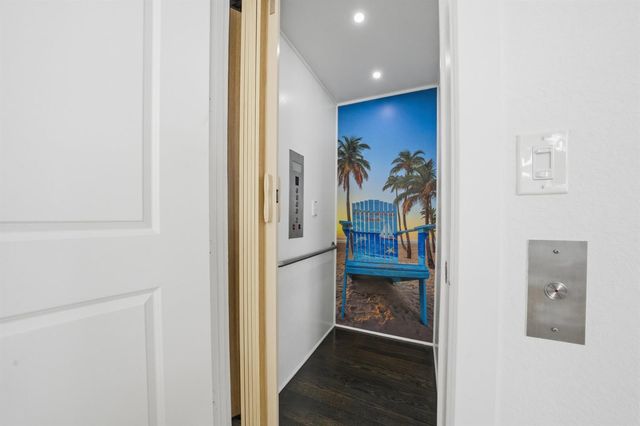 69 Isle Of Venice Drive, Fort Lauderdale, FL 33301