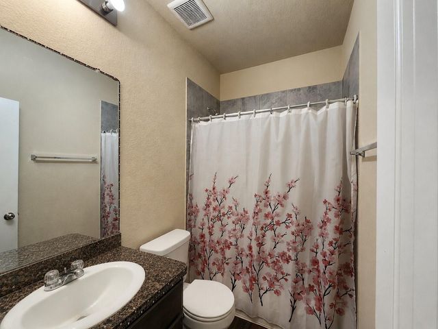 7447 Wheatley Gardens Drive, Houston, TX 77016