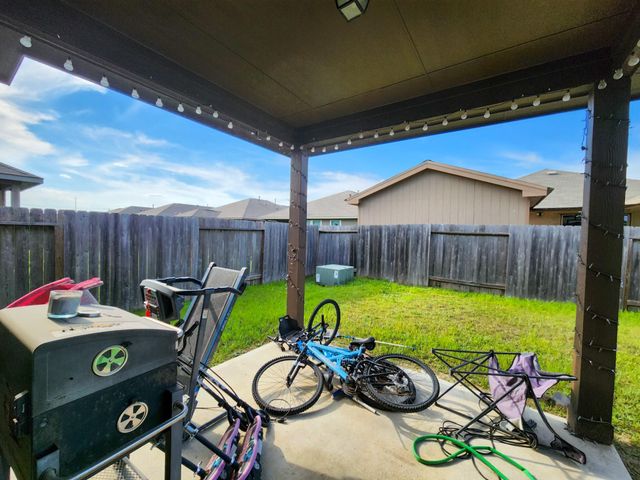 7447 Wheatley Gardens Drive, Houston, TX 77016