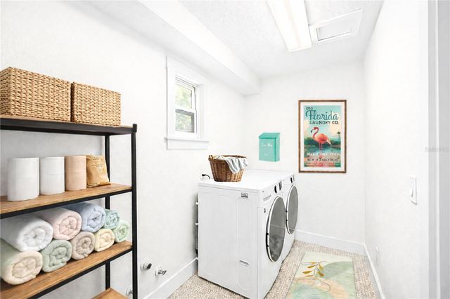 1303 W CARISSA COURT, Tampa, FL 33604