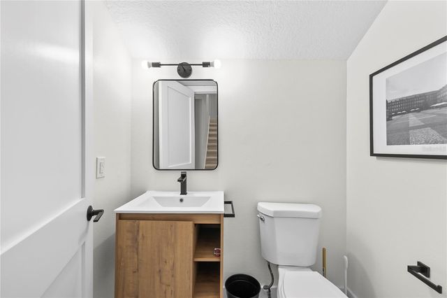 1303 W CARISSA COURT, Tampa, FL 33604