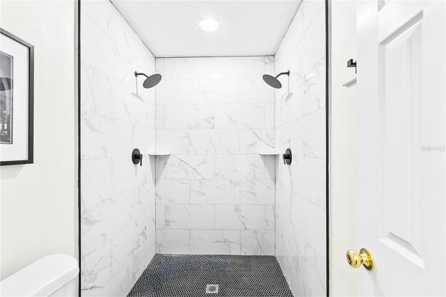 1303 W CARISSA COURT, Tampa, FL 33604