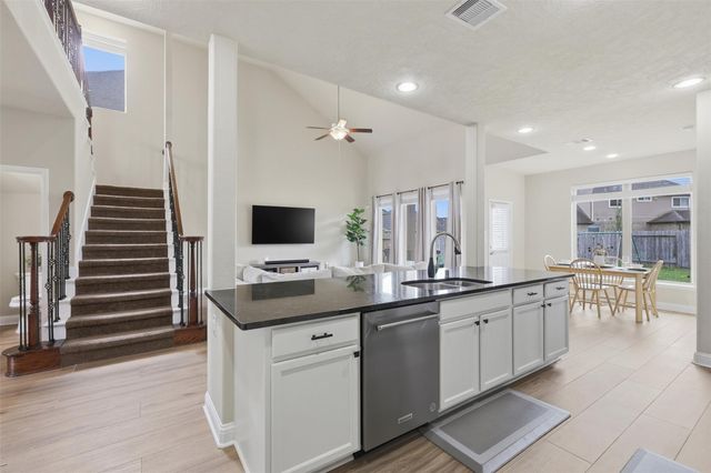 2458 Porto Way, League City, TX 77573