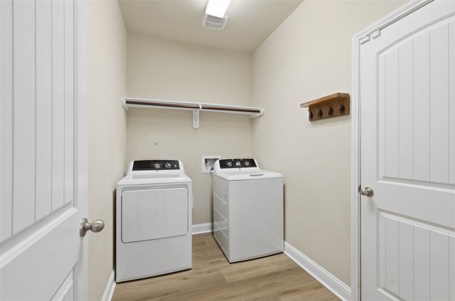 2458 Porto Way, League City, TX 77573