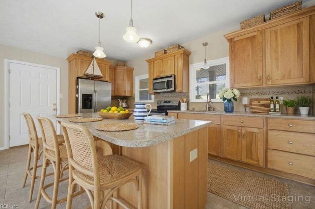 117 Linbrook DR, Newport News, VA 23602