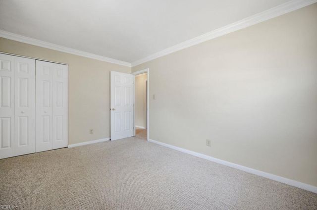 117 Linbrook DR, Newport News, VA 23602