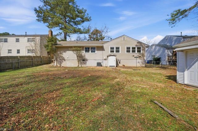 117 Linbrook DR, Newport News, VA 23602