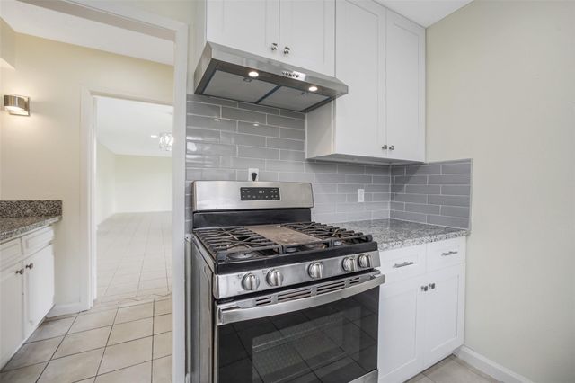 11326 Sagecreek Drive, Houston, TX 77089