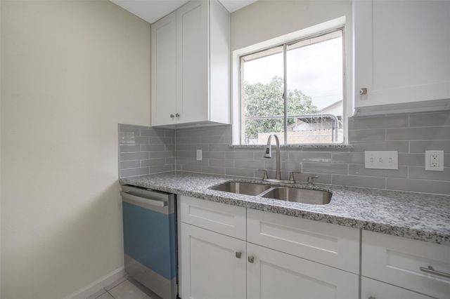 11326 Sagecreek Drive, Houston, TX 77089