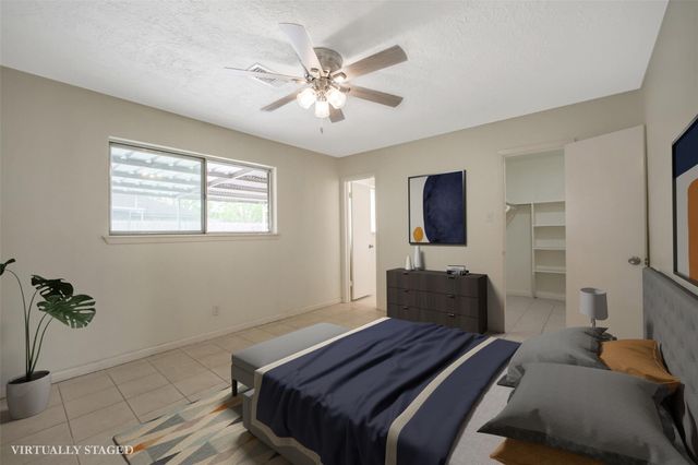 11326 Sagecreek Drive, Houston, TX 77089