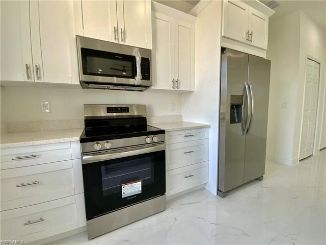 6030 Stratton RD, Fort Myers, FL 33905