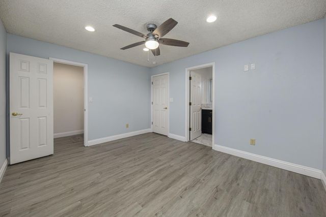 30 Willow Glen Ave, Oakdale, CA 95361