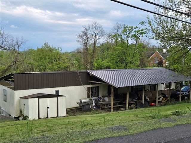 10 Courson Hill Rd, Amwell, PA 15301