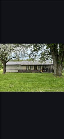 10 Courson Hill Rd, Amwell, PA 15301