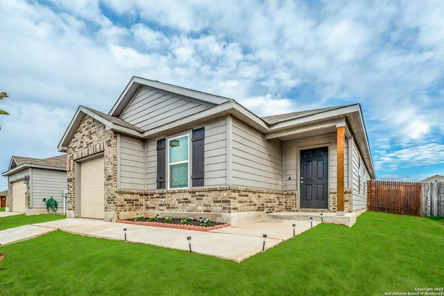 7618 Capstone Rdg, San Antonio, TX 78244