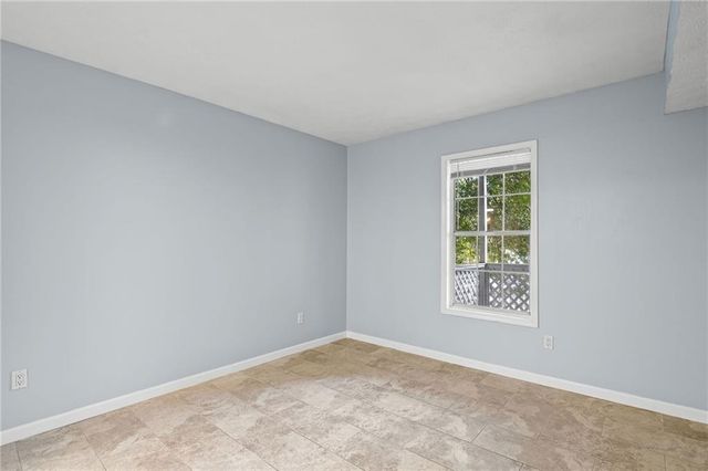 1306 Natchez Trace, Atlanta, GA 30350