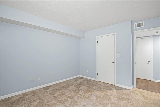 1306 Natchez Trace, Atlanta, GA 30350