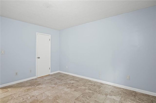 1306 Natchez Trace, Atlanta, GA 30350