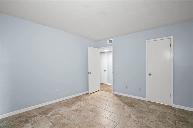 1306 Natchez Trace, Atlanta, GA 30350