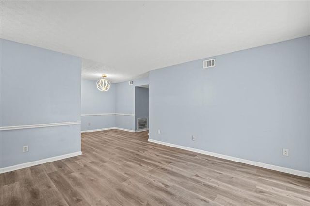 1306 Natchez Trace, Atlanta, GA 30350