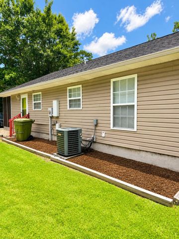 97 Jacquelyn Dr., Georgetown, SC 29440